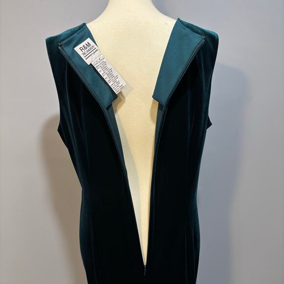 R&M Richards Women's dark teal emerald Velvet Dress, size medium - Picture 8 of 11